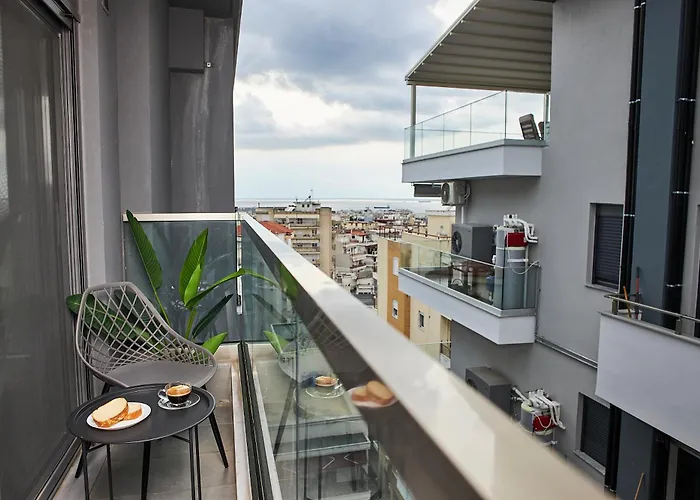 Superstudio Pop Art Apartment With Free Parking Space By Binobi!
