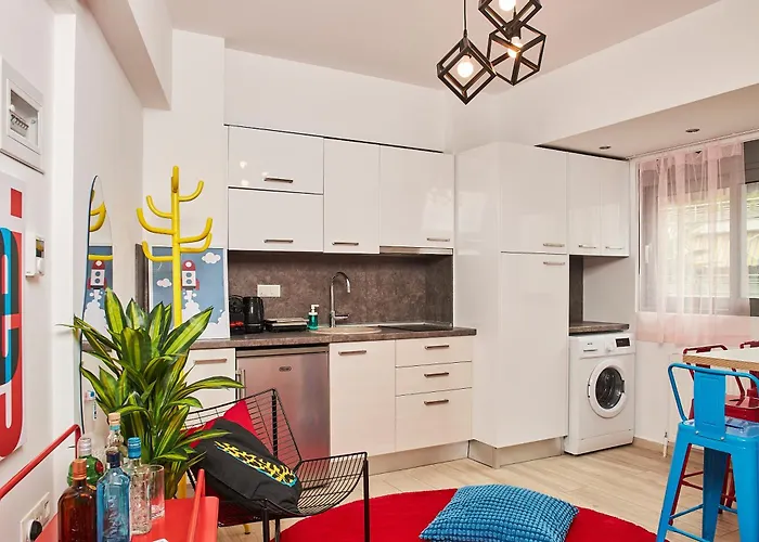 Superstudio Pop Art Apartment With Free Parking Space By Binobi!